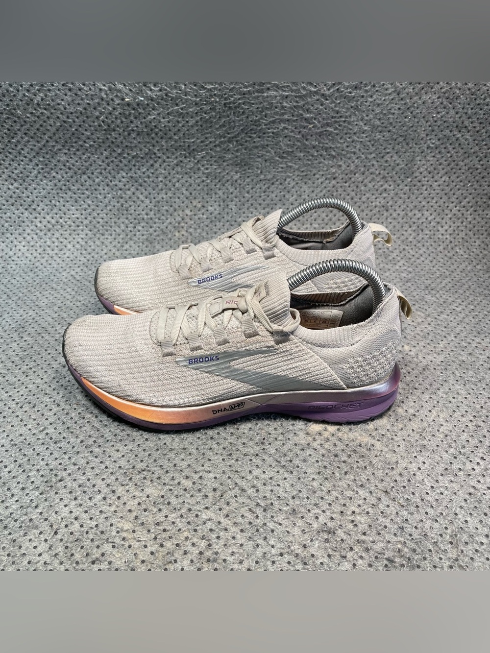 Brooks Ricochet 2 Running Shoes Size 8 Women’s
